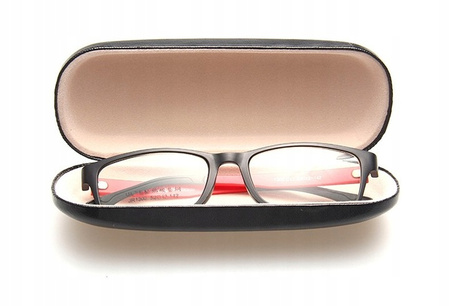 Pokrowiec na okulary. Wytrzymałe etui z twardego materiału.