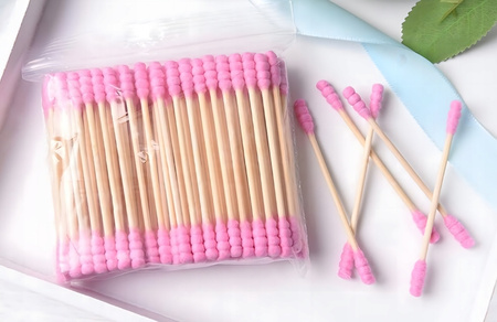 HIGIENICZNE PATYCZKI DO USZU 100 sztuk drewniane kosmetyczne różowe