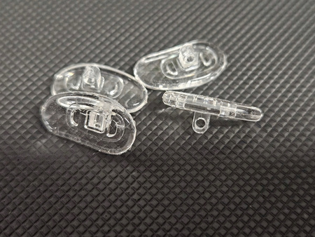 NOSKI DO OKULARÓW 4szt 13x7mm antypoślizgowe transparentne przykręcane